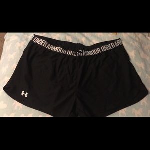 Under Armour Shorts Size XL